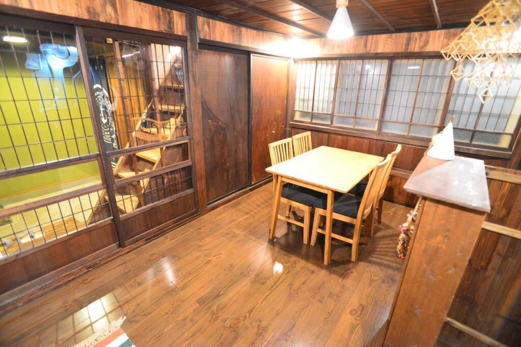 佐渡 ビーチまで0分 1客のみ オーシャンビュー Beach Side House ウッドデッキ Sado Esterno foto